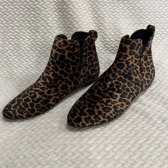 Born Animal Leopard Print Womens Ankle Boots Size 7.5 M NEW - Picture 3 of 10